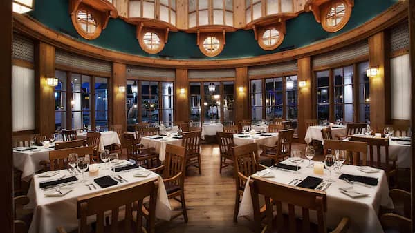 Disney's Yacht Club Resort - Photo 3