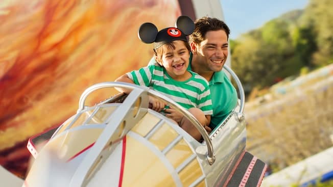 Astro Orbiter - Photo officielle Walt Disney World